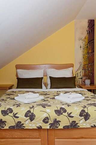 Отели типа «постель и завтрак» Villa Miłosna Висла Четырехместный номер-3